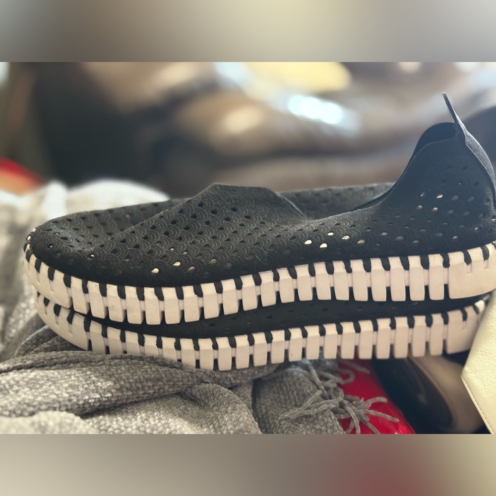 ILSE JACOBSEN Plateau Tulip Slip On Sneakers Shoes